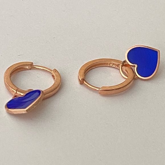 925 Silver blue enamel heart love hoops earrings - Picture 3 of 3